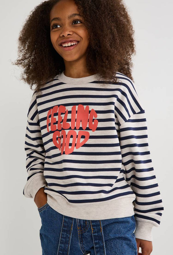 Striped sweatshirt containing GOTS organic cotton